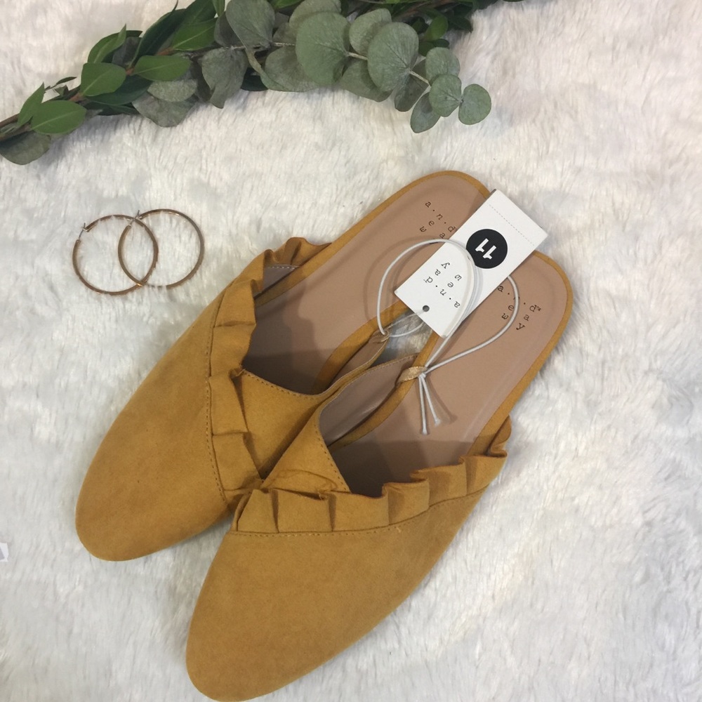 NWT A New Day slip on mule mustard color